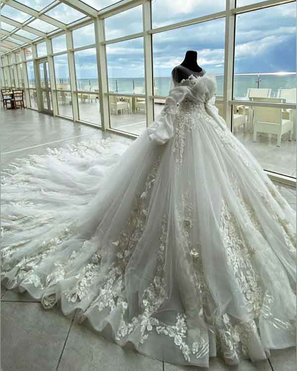 120 مدل لباس عروس جدید 2023؛ این زیبایی و ظرافت وجه متمایز بودن است
