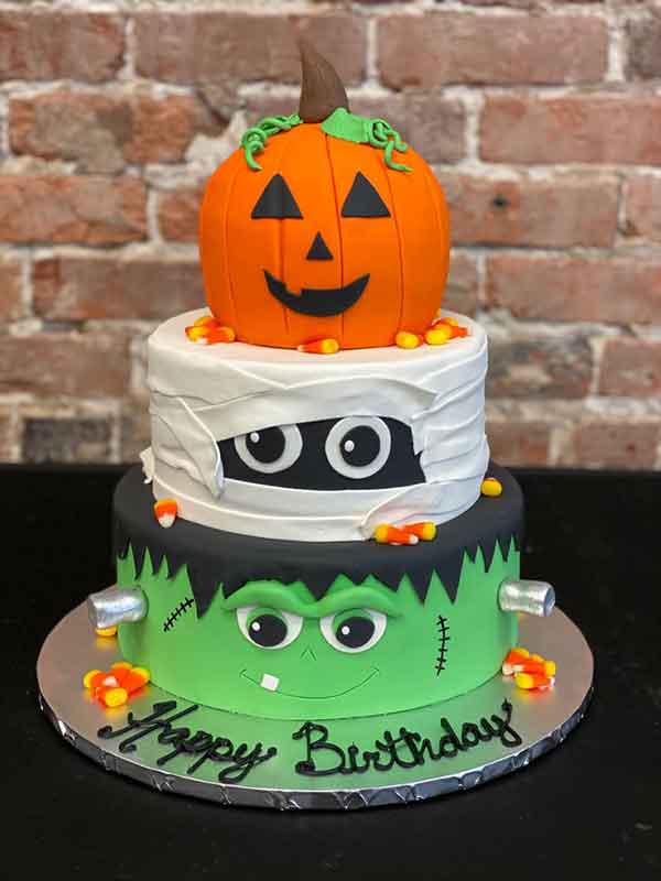 مدل کیک هالووین جدید 2023؛ ترسناک با اشکال جالب و زیبا کدو (فانتزی- کاپ کیک)