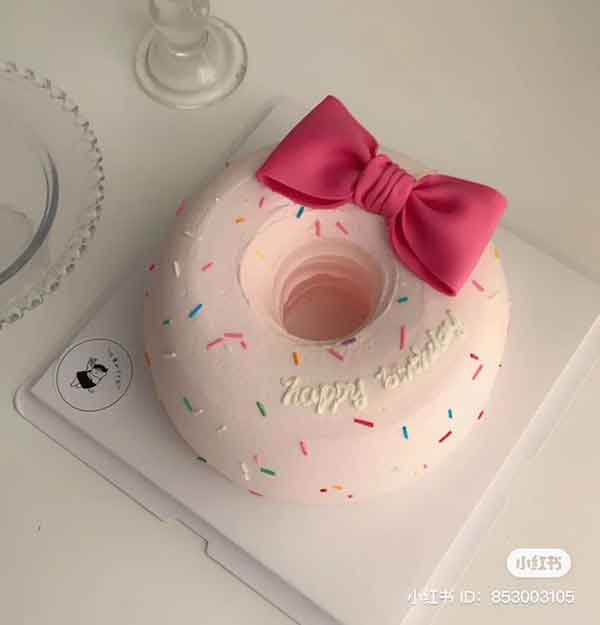 مدل کیک تولد دخترانه 2024