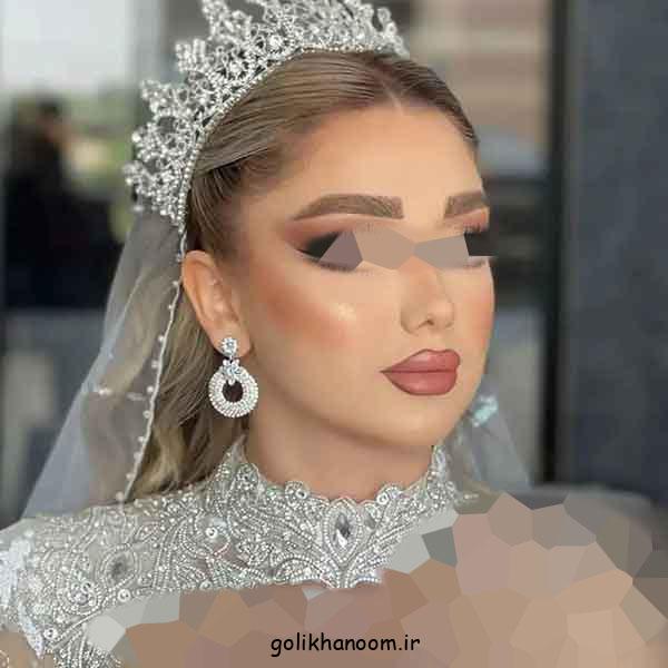 مدل شینیون عروس با تاج و تور