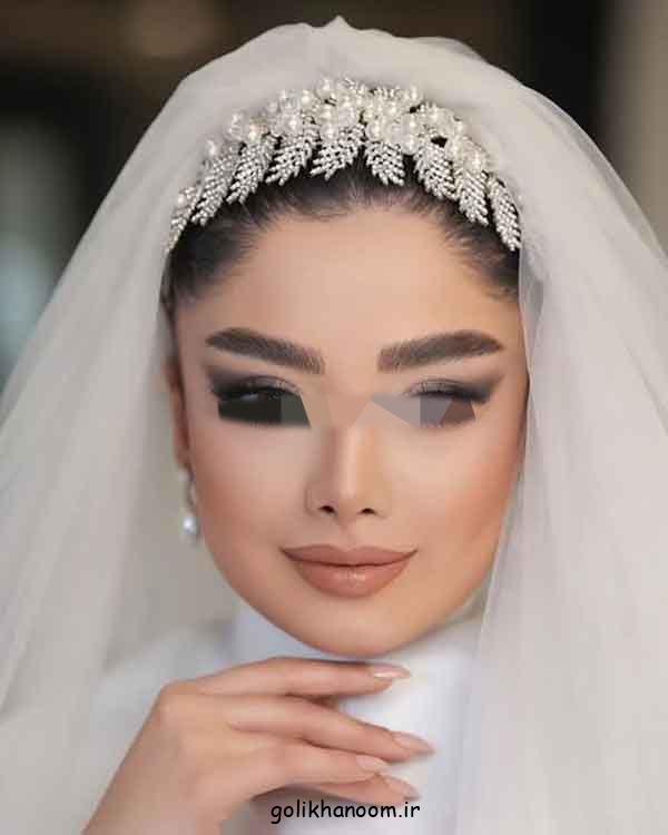 مدل شینیون عروس با تاج و تور