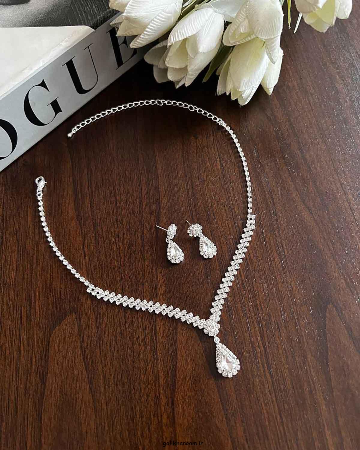 نیم ست طلای زیبا و مدرن