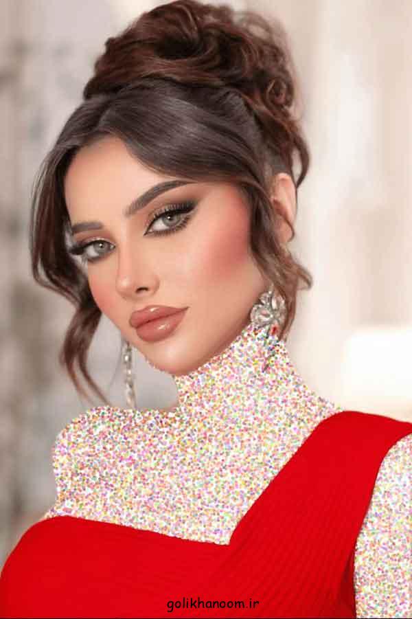 آرایش مناسب برای لباس قرمز، 30 نمونه میکاپ چشم به سبک های مختلف با لباس قرمز  
