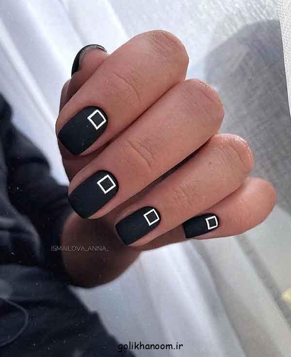 مدل ناخن برای محرم دخترانه ۱۴۰۴ | گلچین طرح مشکی زیبا و جدید (کوتاه و بلند)