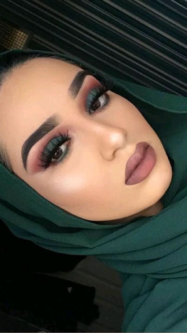 میکاپ با سایه سبز؛ 30 مدل یشمی شایندار ترکیب با رنگ دیگر طلایی (انواع پوست)